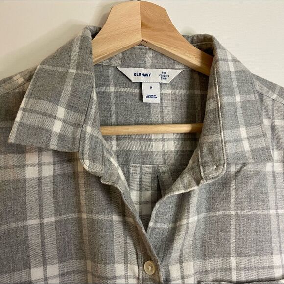 Old Navy plaid button down - Picture 3 of 3